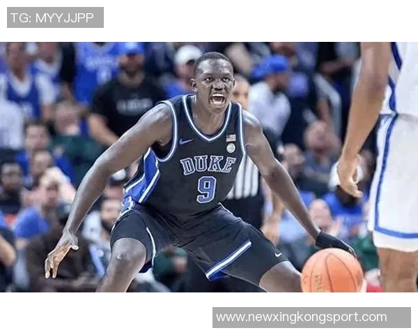 太阳主帅称马卢阿奇设立新标杆期待他持续高水平表现 太阳主帅称马卢阿奇设立新标杆期待他持续高水平表现