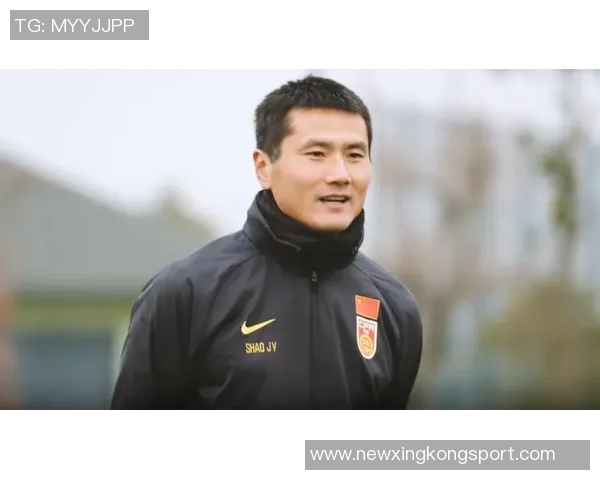 西海岸董事长寄语国足希望邵佳一引领球队取得佳绩呼吁球迷多给予包容与支持 西海岸董事长寄语国足希望邵佳一引领球队取得佳绩呼吁球迷多给予包容与支持