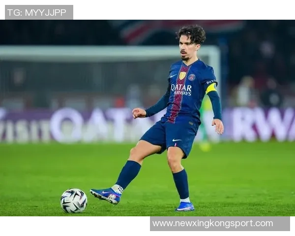 真核维蒂尼亚在欧冠单场创下135触球和126传球的双纪录