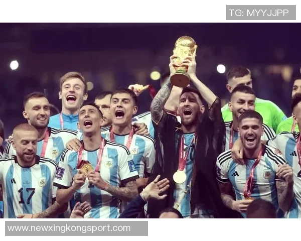 意大利U17世界杯点球大战击败十人巴西荣获季军荣耀时刻